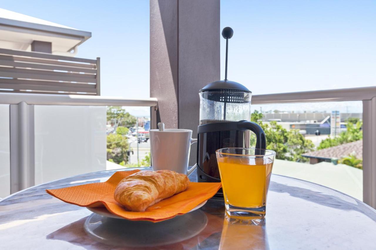 La Vida On Anzac Aparthotel Redcliffe Kültér fotó